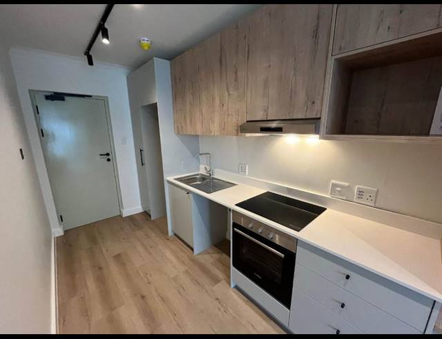 1 bed property to rent in SEA POINT